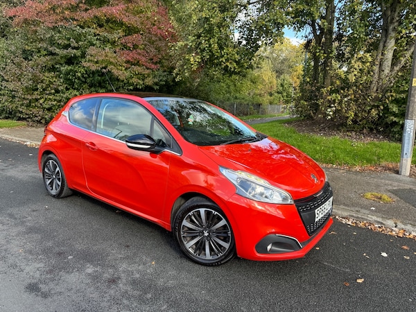 Used Peugeot 208 2015 for sale - 72586953: Photo 1