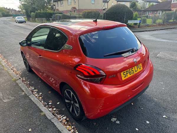 Used Peugeot 208 2015 for sale - 72586953: Photo 6