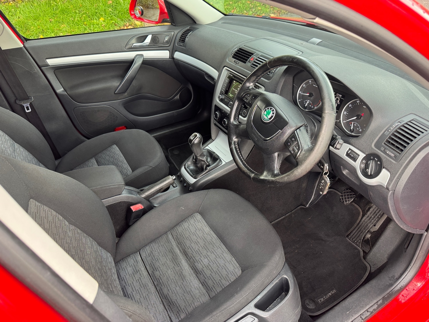 Used Skoda Octavia 2011 for sale - 76436286: Photo 2