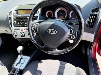 Used Kia Ceed 2008 for sale - 78457440: Photo