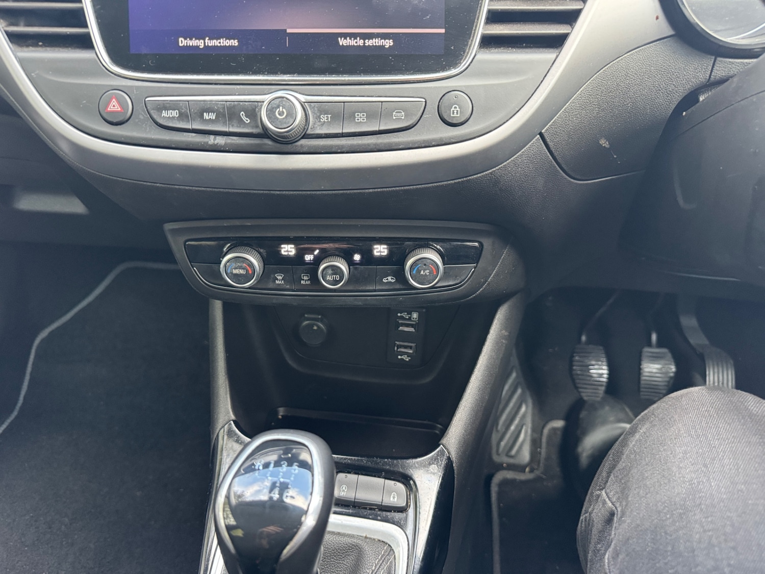 Used Vauxhall Crossland X 2018 for sale - 76436290: Photo 15