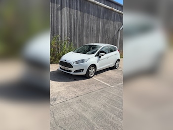 Used Ford Fiesta 2015 for sale - 79581673: Photo