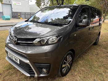 Used Toyota PROACE CITY Verso 2019 for sale - 79394185: Photo