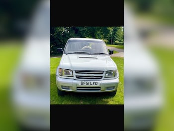 Used Isuzu Trooper 2001 for sale - 78867702: Photo