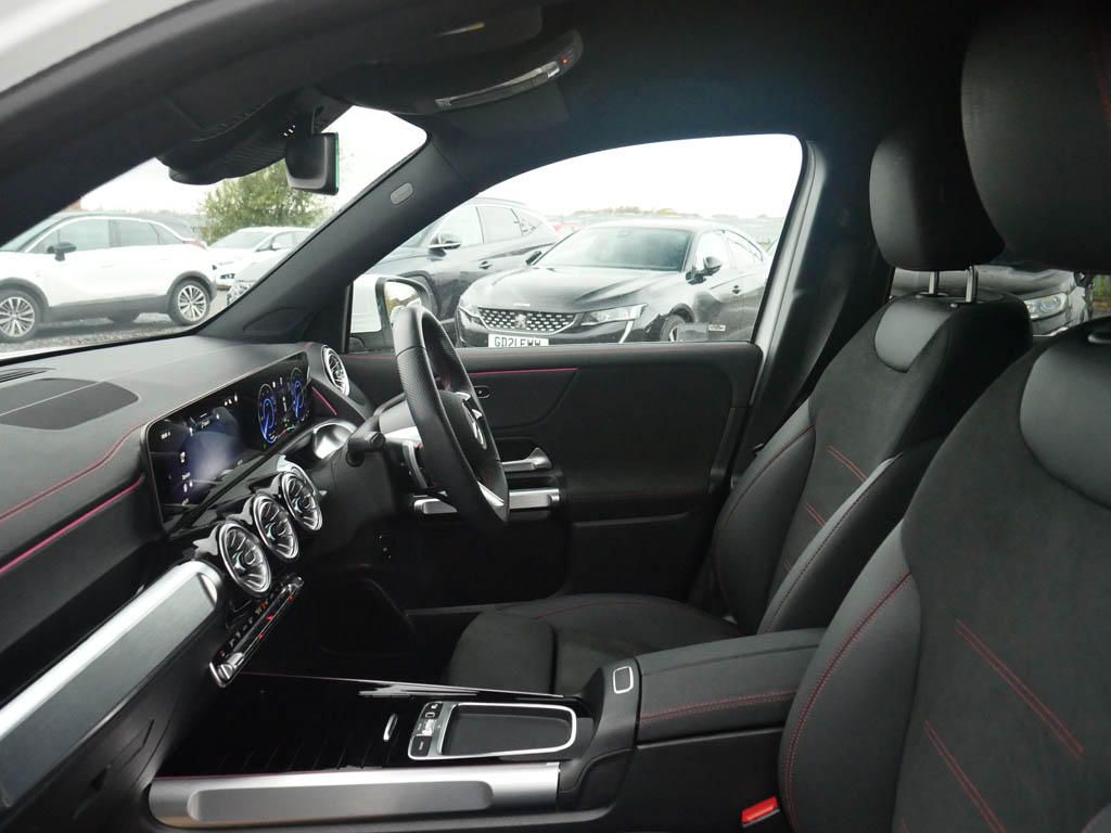 Used Mercedes-Benz EQB 2025 for sale - 77532897: Photo 3