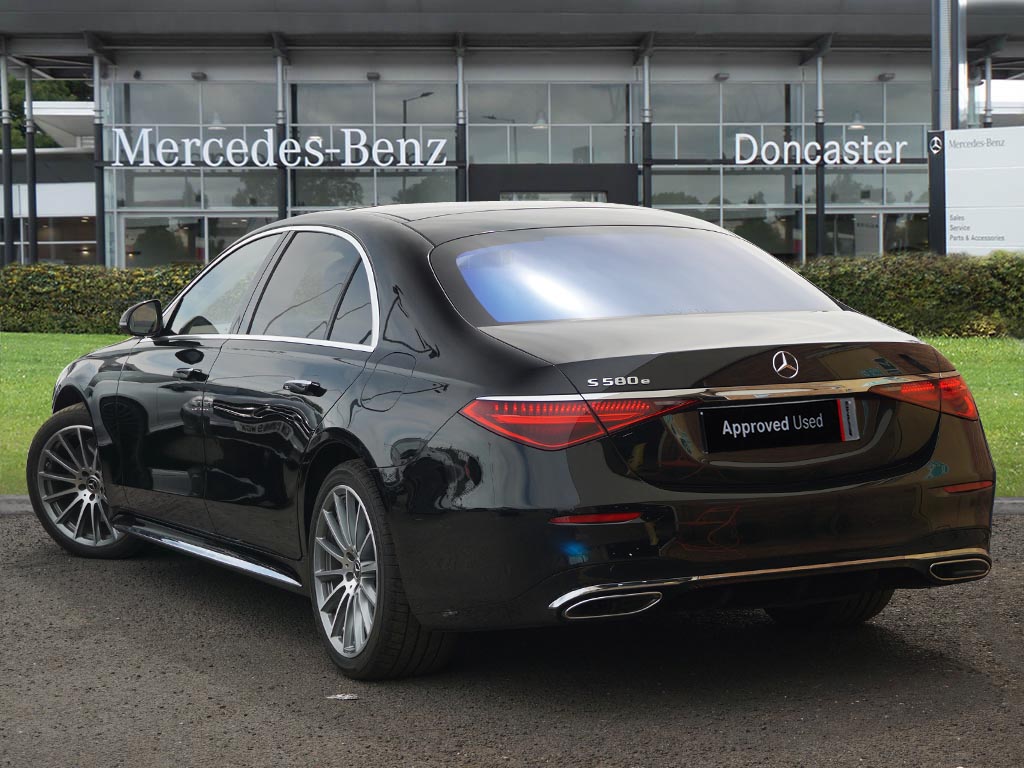 Used Mercedes-Benz S Class 2024 for sale - 76677653: Photo 2