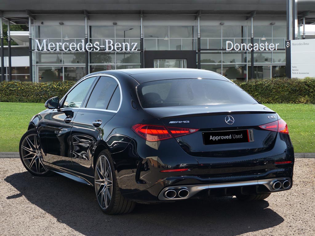 Used Mercedes-Benz C Class 2023 for sale - 76675949: Photo 2