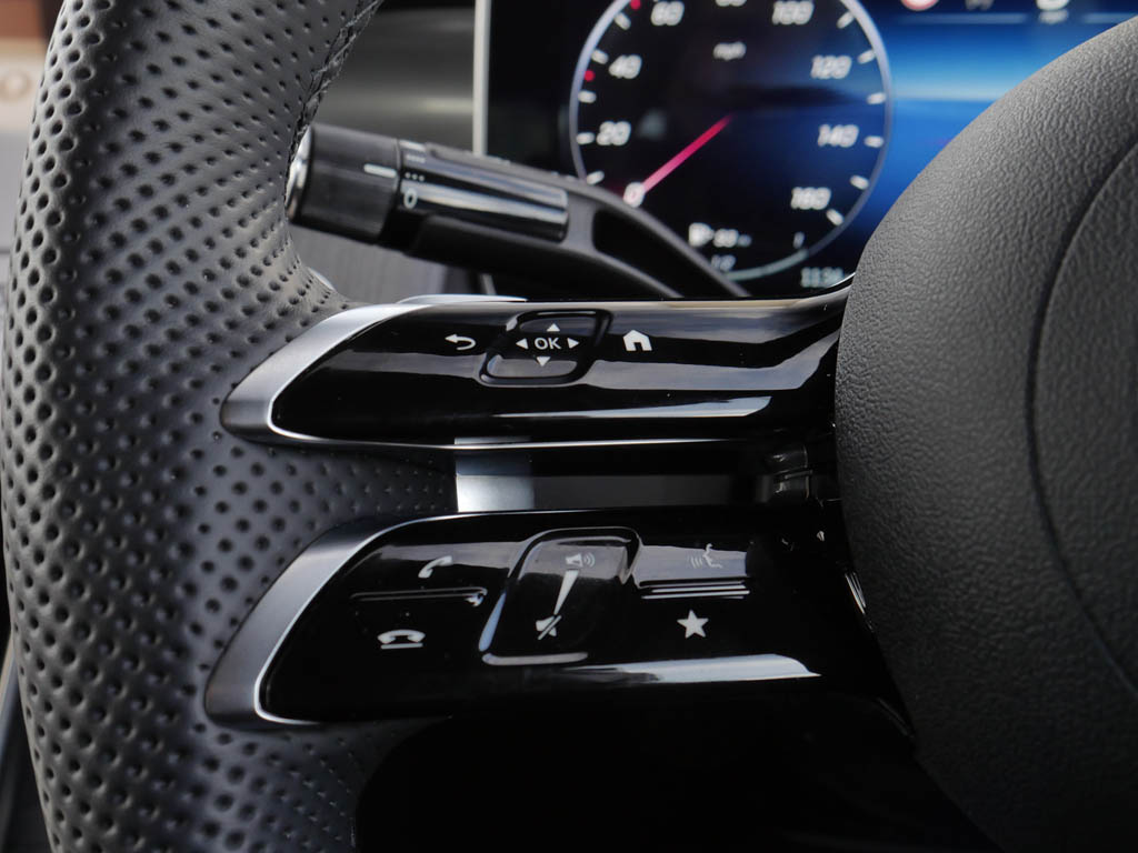 Used Mercedes-Benz GLC 2024 for sale - 76677779: Photo 12