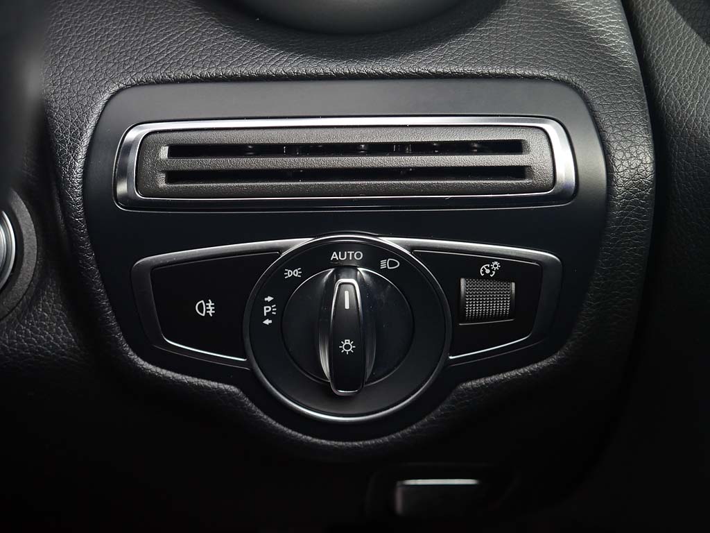 Used Mercedes-Benz C Class 2018 for sale - 78151825: Photo 14