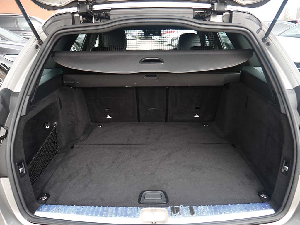 Used Mercedes-Benz C Class 2018 for sale - 78151825: Photo 9