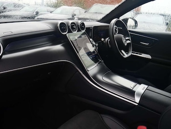 Used Mercedes-Benz GLC 2024 for sale - 76678876: Photo