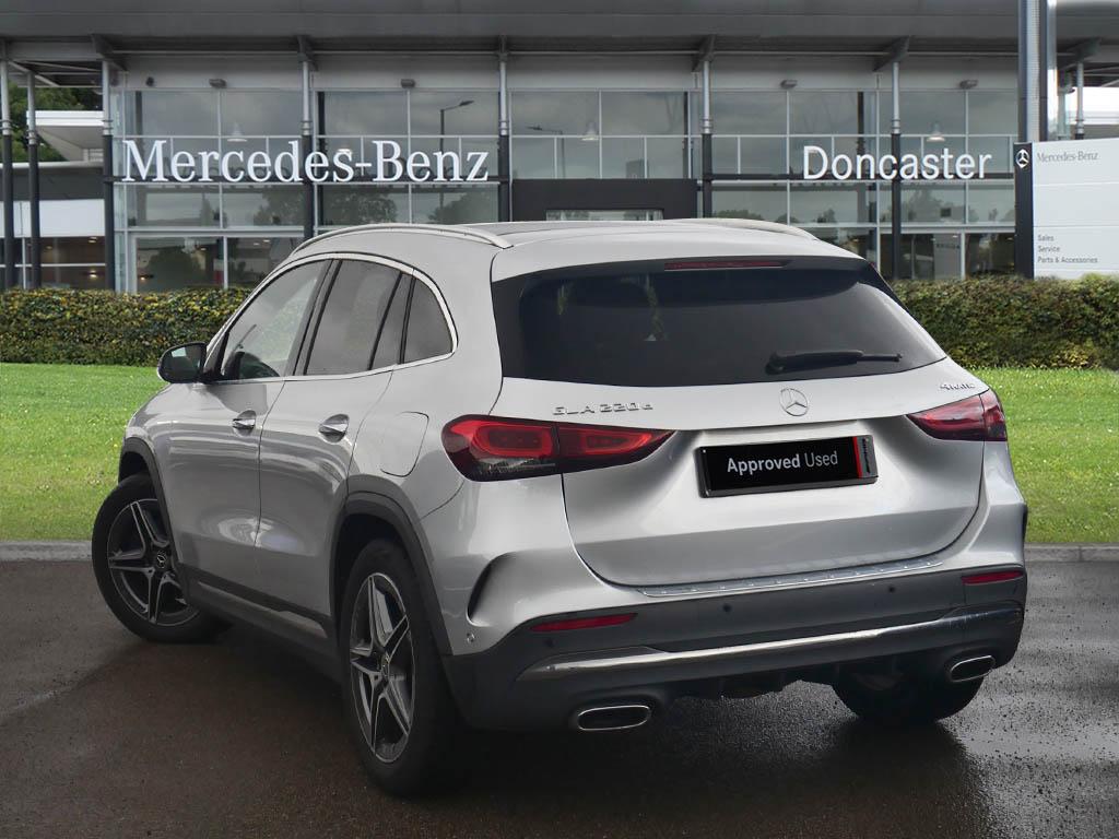 Used Mercedes-Benz GLA 2020 for sale - 76681237: Photo 2