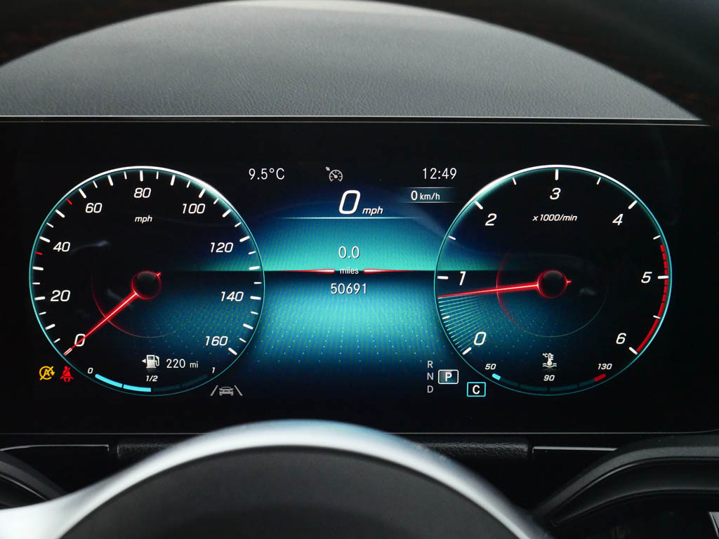 Used Mercedes-Benz GLA 2020 for sale - 76681237: Photo 4