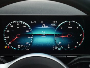 Used Mercedes-Benz GLA 2020 for sale - 76681237: Photo