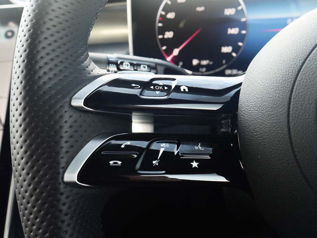 Used Mercedes-Benz GLC 2024 for sale - 77532971: Photo 12