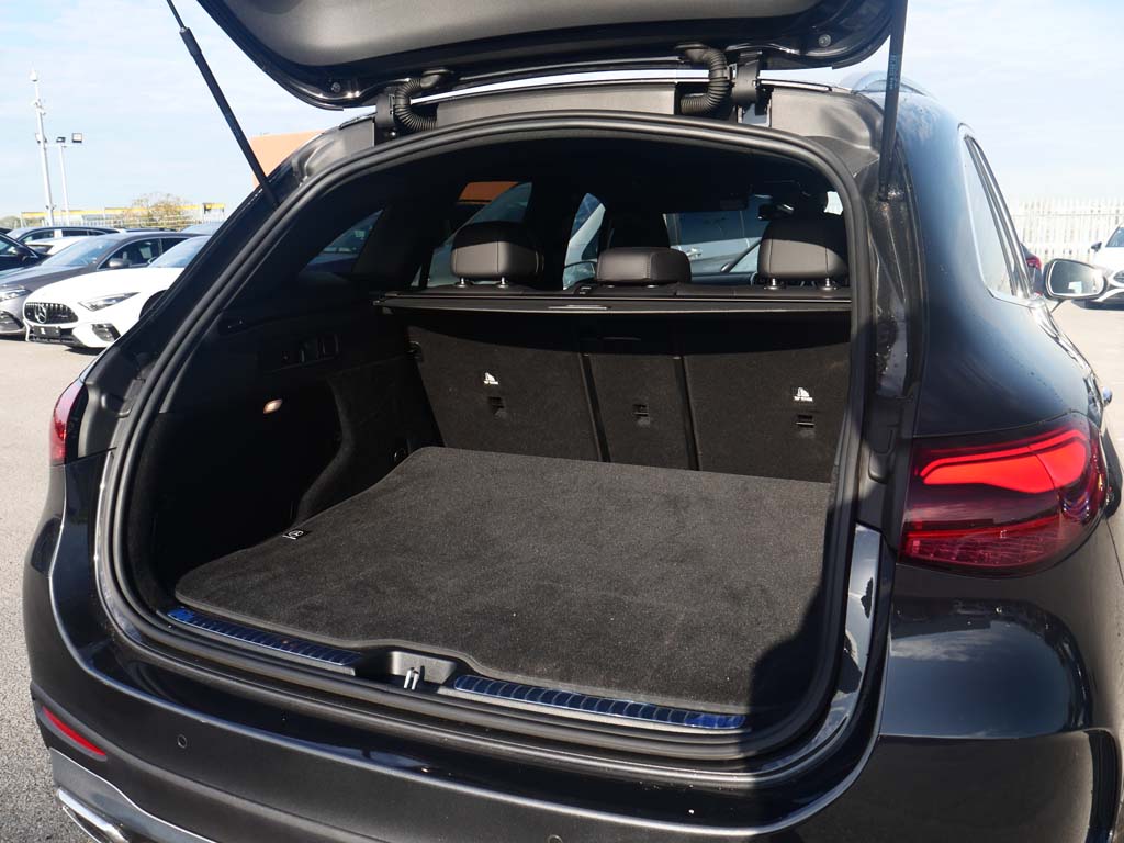 Used Mercedes-Benz GLC 2024 for sale - 77532971: Photo 9