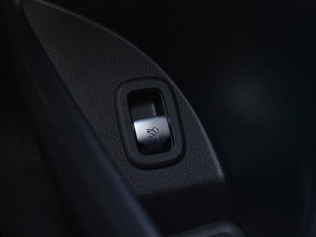 Used Mercedes-Benz GLC 2024 for sale - 76677478: Photo 17