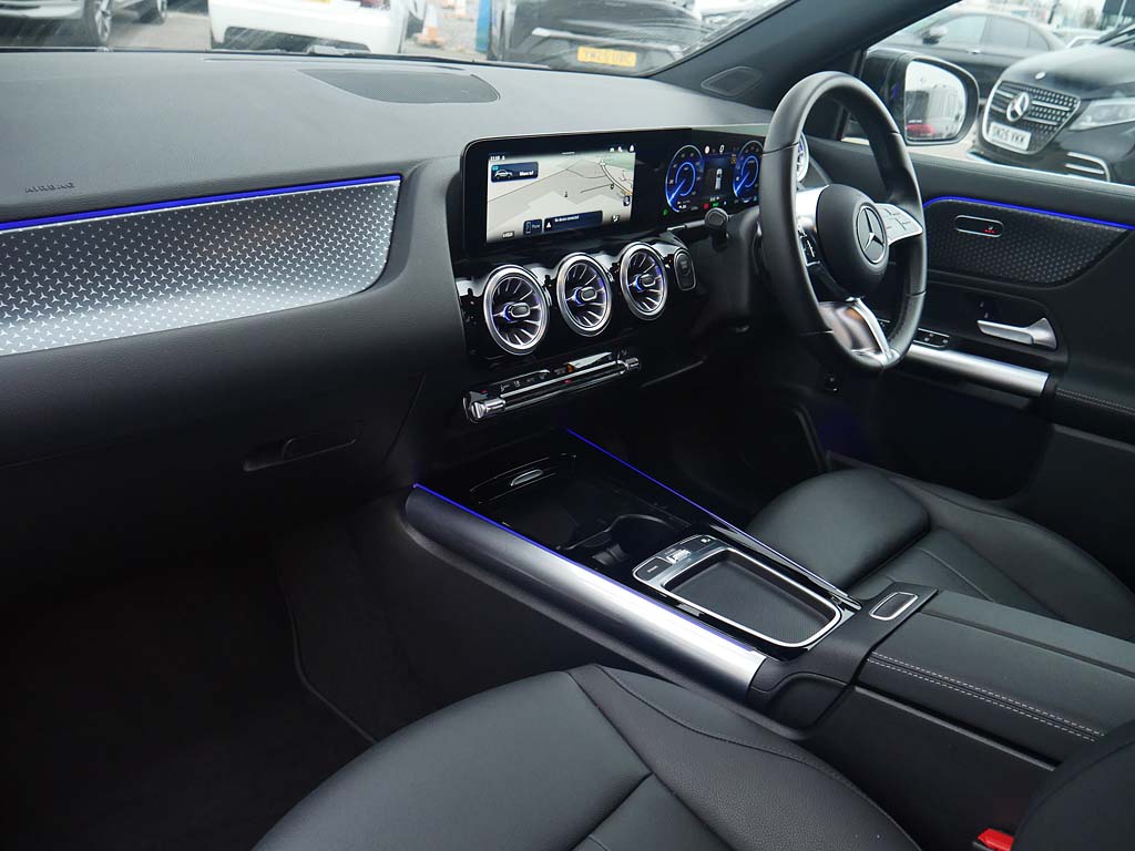 Used Mercedes-Benz EQA 2024 for sale - 77532879: Photo 3