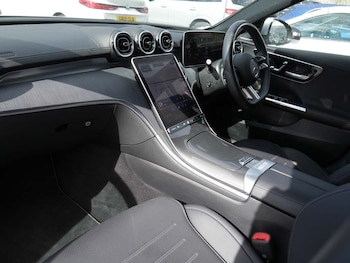 2024 (24) - C200 AMG Line Premium Plus 4dr 9G-Tronic