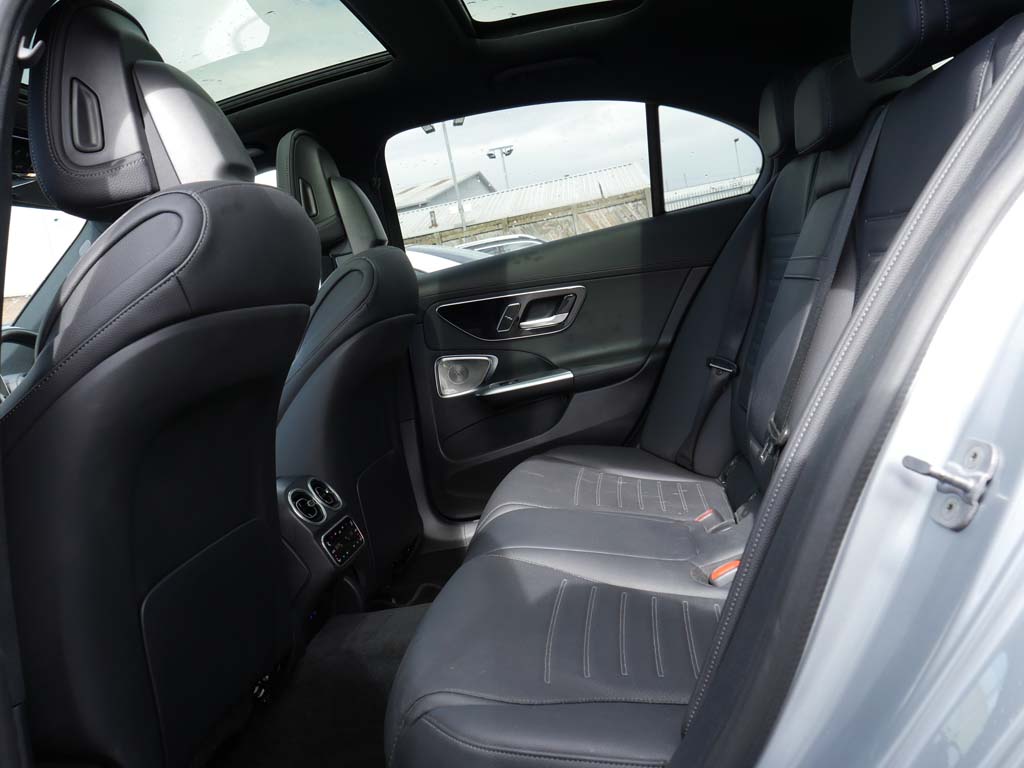 Used Mercedes-Benz C Class 2024 for sale - 76678748: Photo 8