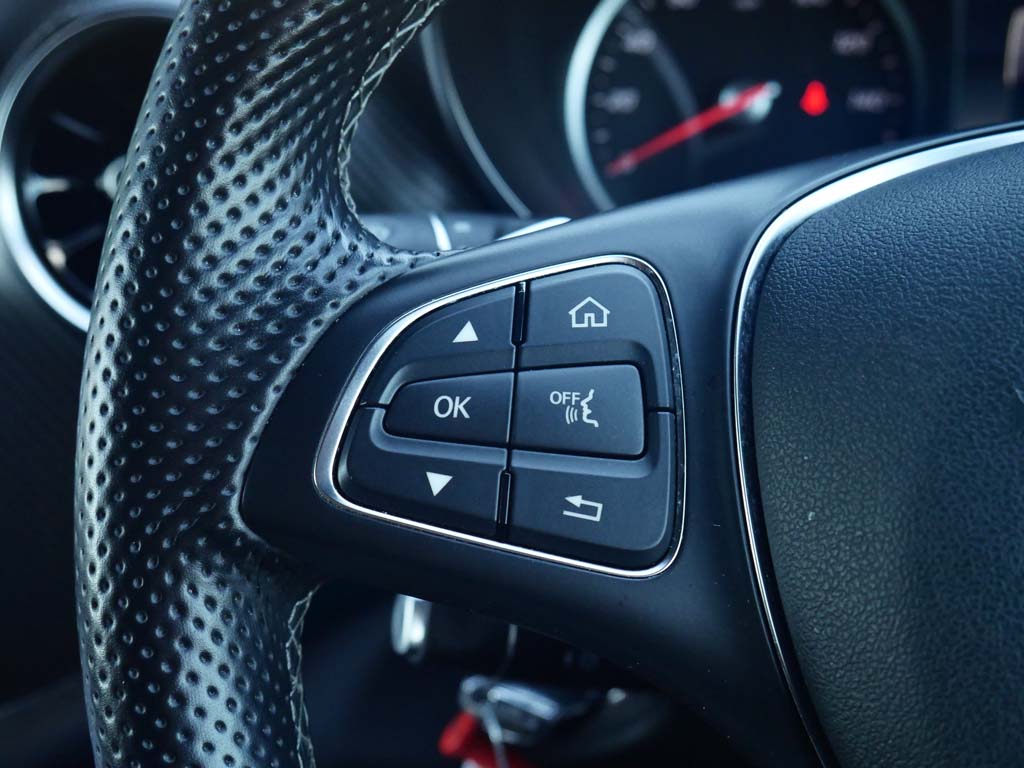 Used Mercedes-Benz V-Class 2020 for sale - 76680923: Photo 13