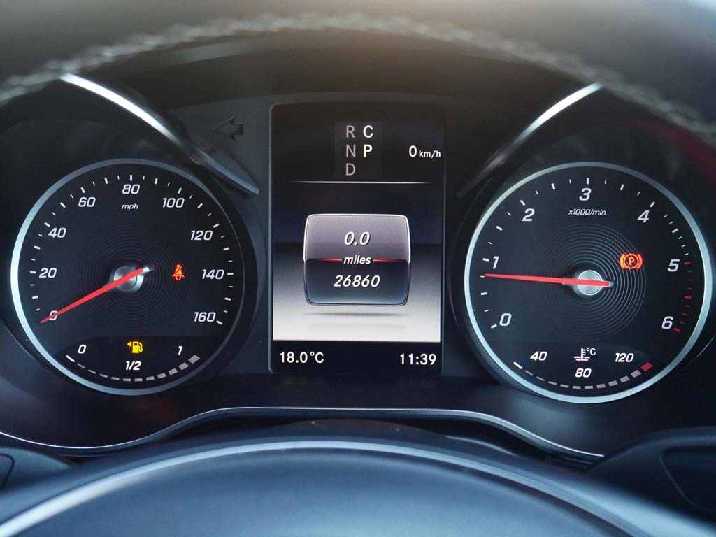 Used Mercedes-Benz V-Class 2020 for sale - 76680923: Photo 4