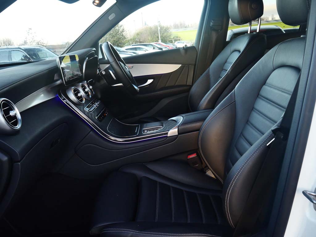 Used Mercedes-Benz GLC 2021 for sale - 76681454: Photo 3