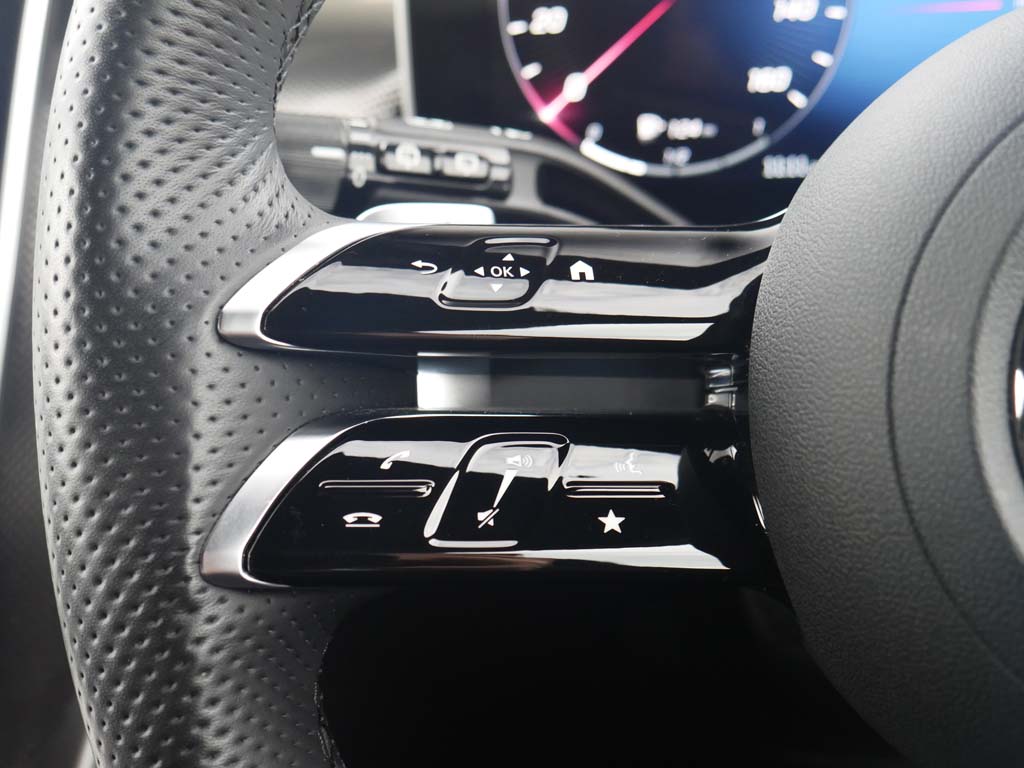 Used Mercedes-Benz GLC 2024 for sale - 76677440: Photo 12