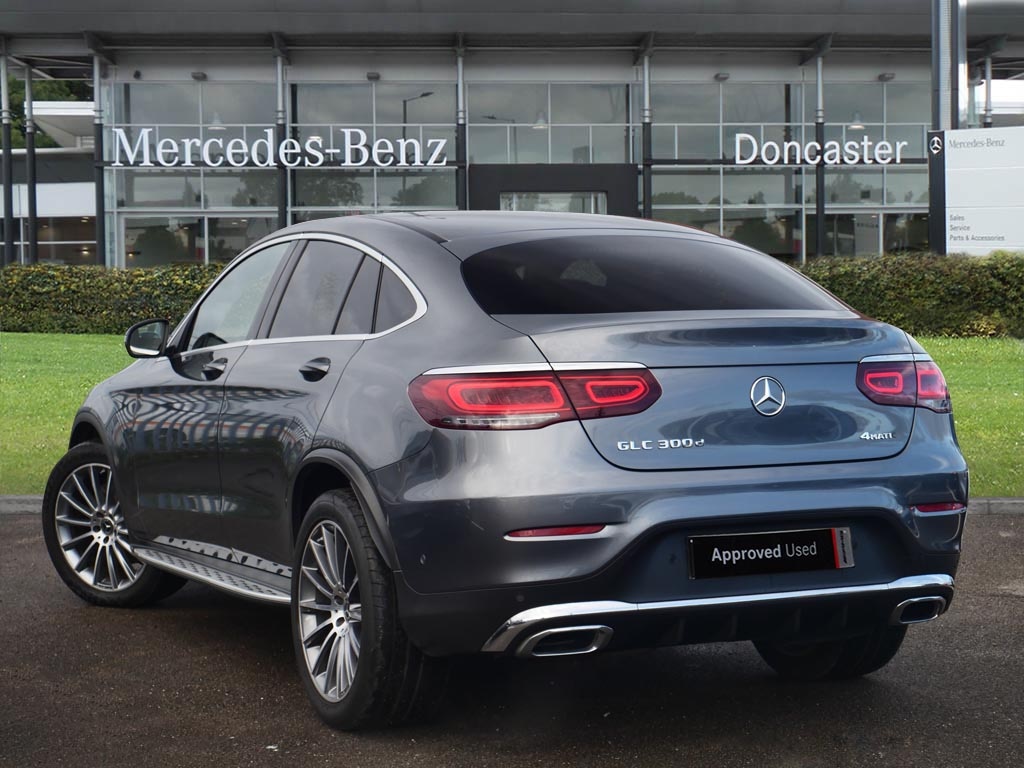 Used Mercedes-Benz GLC 2020 for sale - 76681025: Photo 2