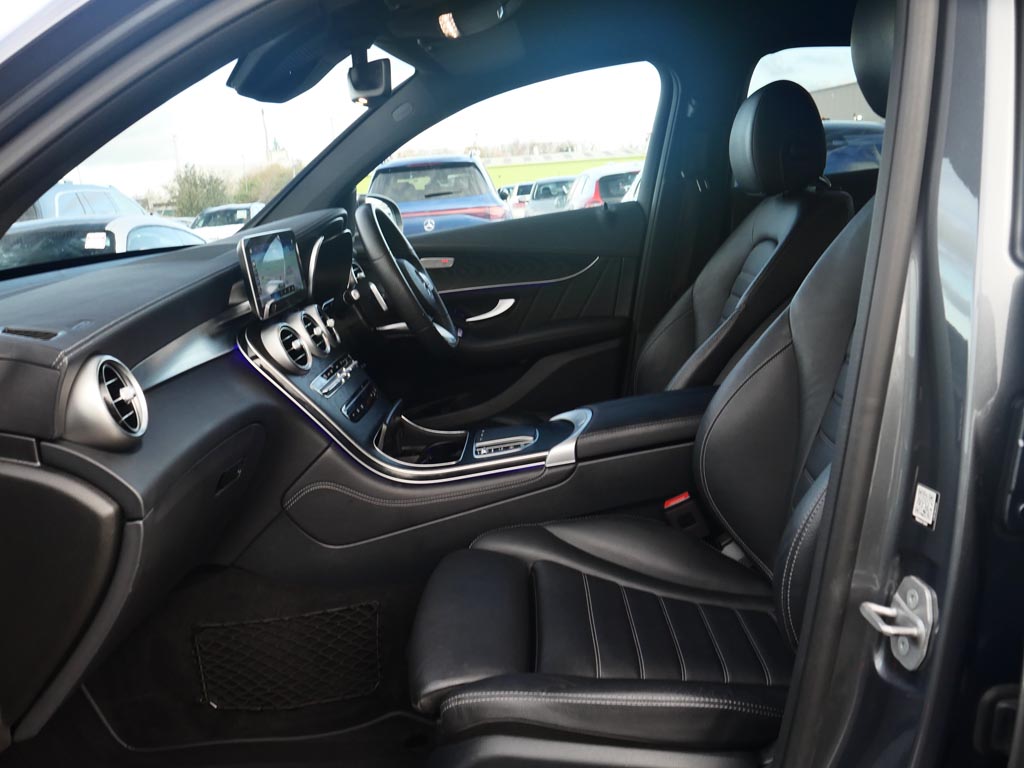 Used Mercedes-Benz GLC 2020 for sale - 76681025: Photo 3