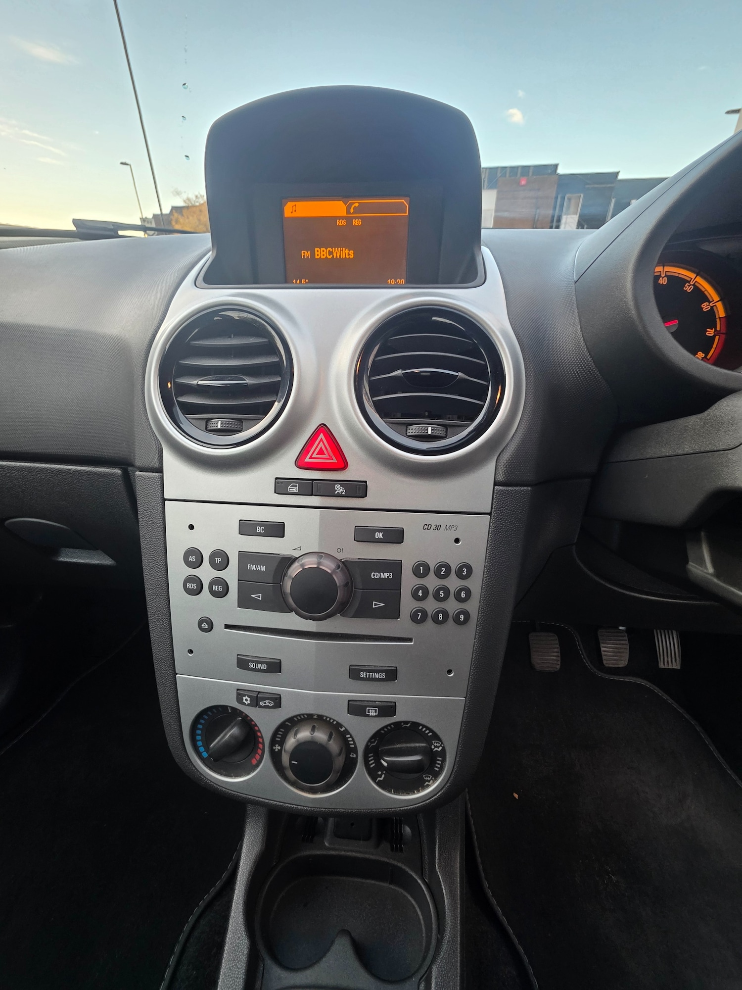 Used Vauxhall Corsa 2011 for sale - 78169026: Photo 15