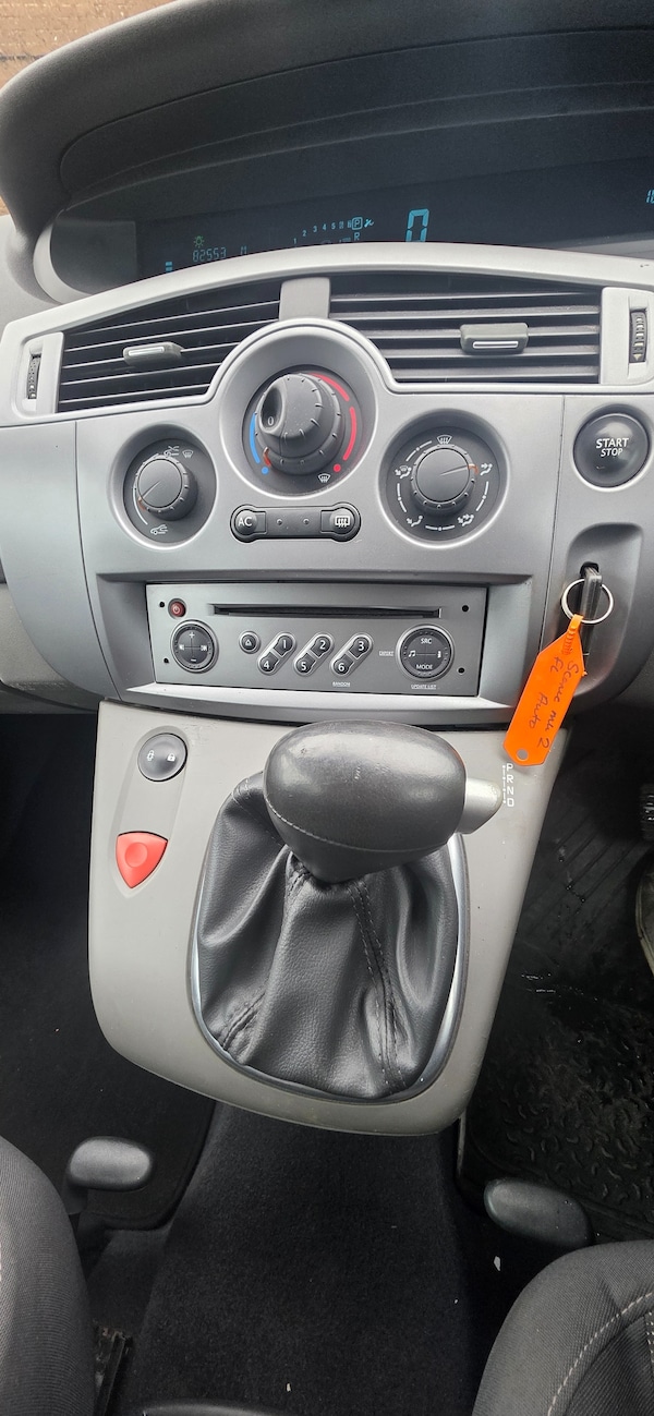 Used Renault Scenic 2008 for sale - 76166307: Photo 14