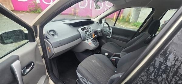 Used Renault Scenic 2008 for sale - 76166307: Photo 6