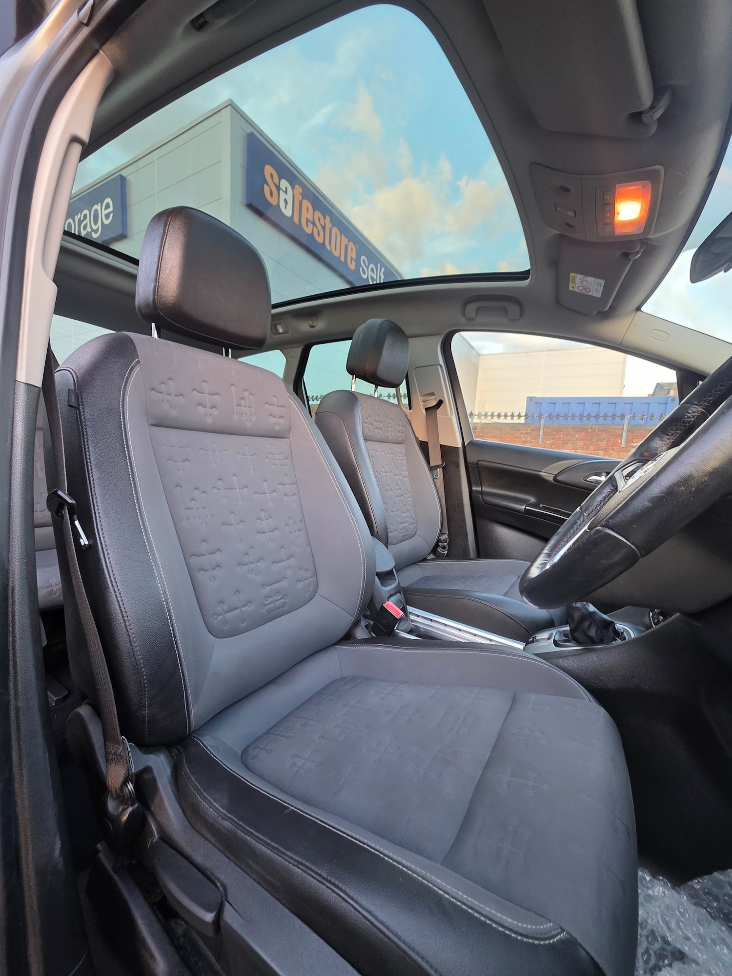 Used Vauxhall Meriva 2015 for sale - 77742411: Photo 10