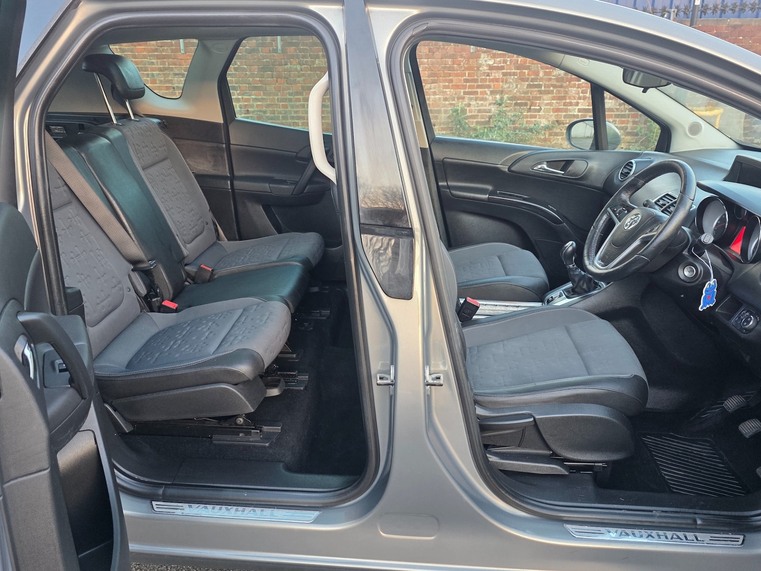 Used Vauxhall Meriva 2015 for sale - 77742411: Photo 12