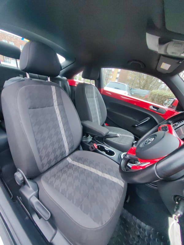 Used Volkswagen Beetle 2018 for sale - 73609695: Photo 14
