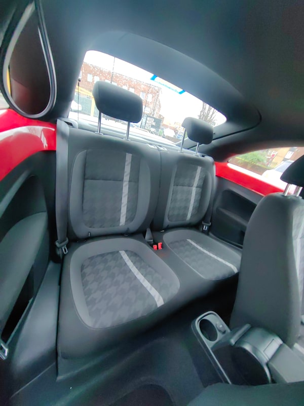 Used Volkswagen Beetle 2018 for sale - 73609695: Photo 17
