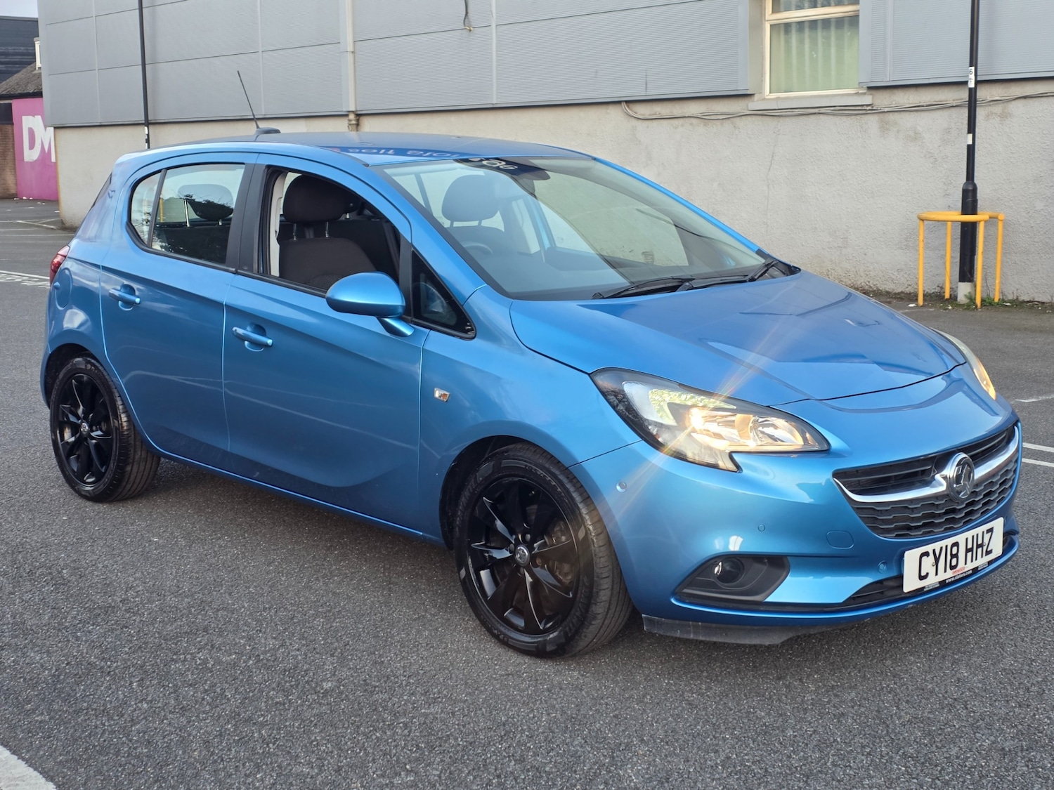 Used Vauxhall Corsa 2018 for sale - 77057003: Photo 2