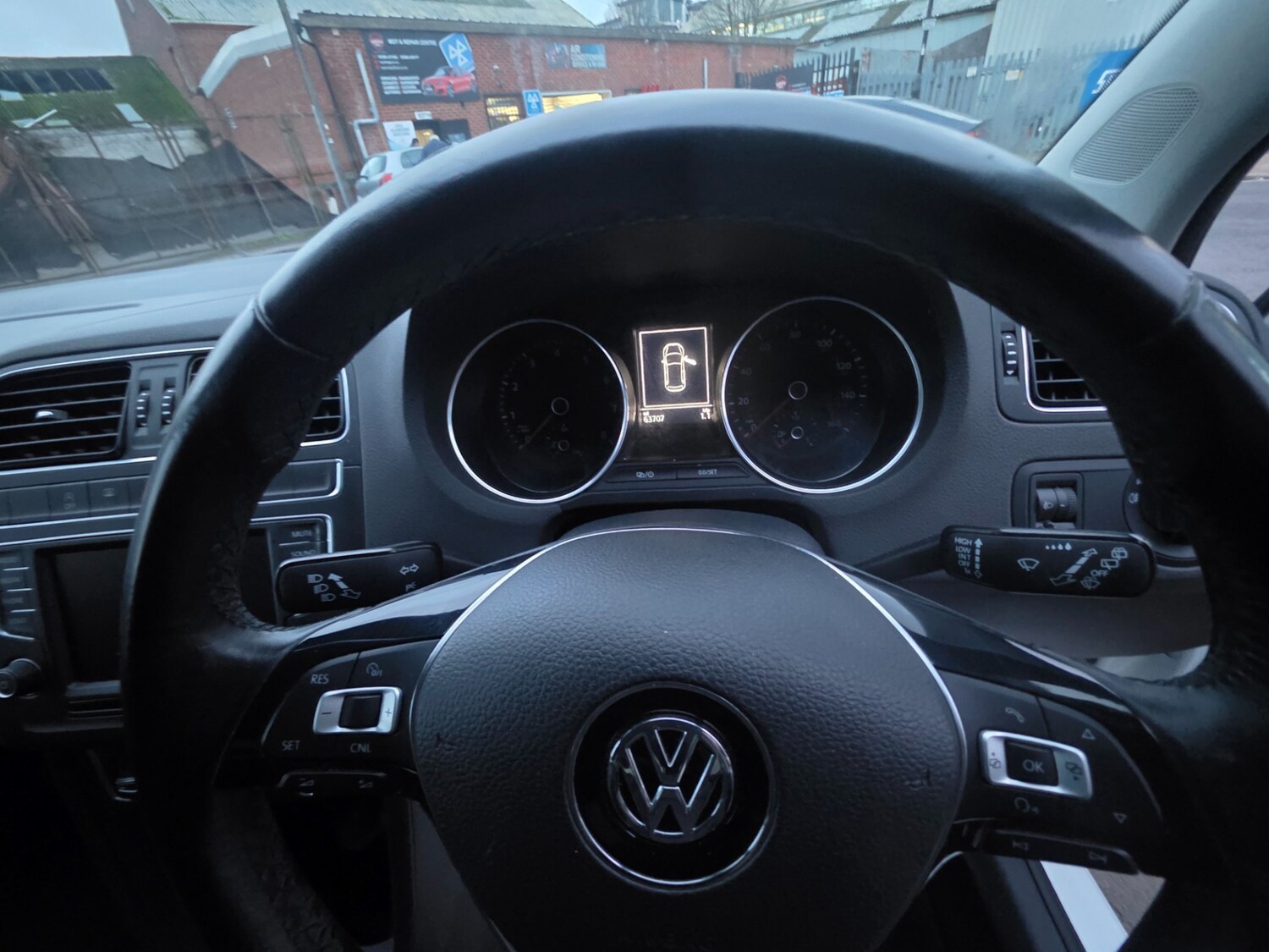 Used Volkswagen Polo 2017 for sale - 76910980: Photo 11