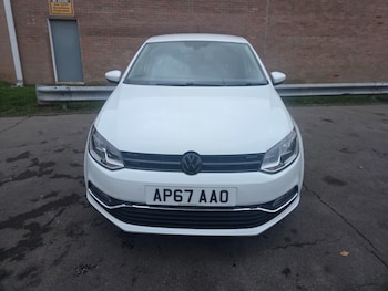 Used Volkswagen Polo 2017 for sale - 76910980: Photo