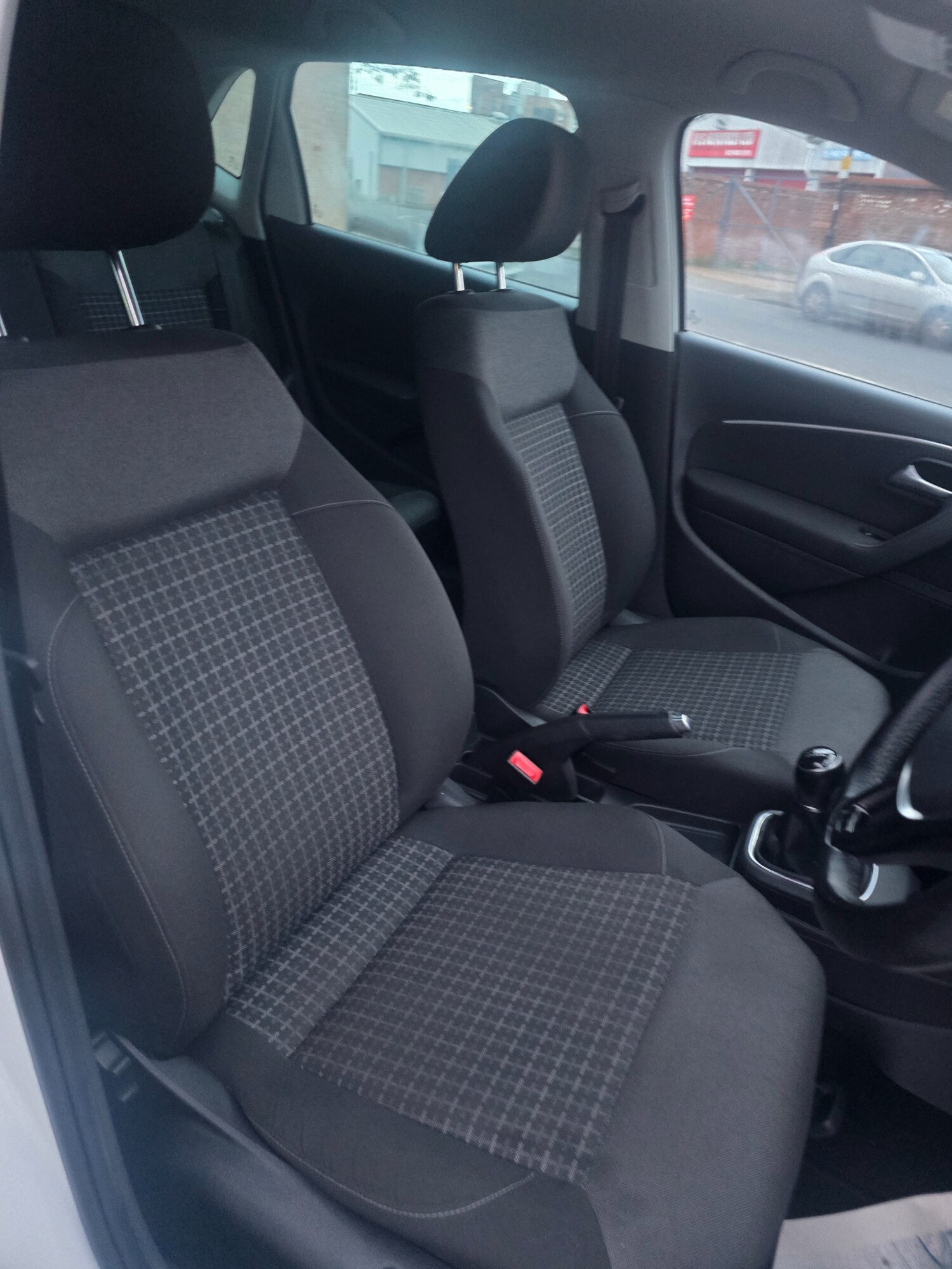 Used Volkswagen Polo 2017 for sale - 76910980: Photo 8