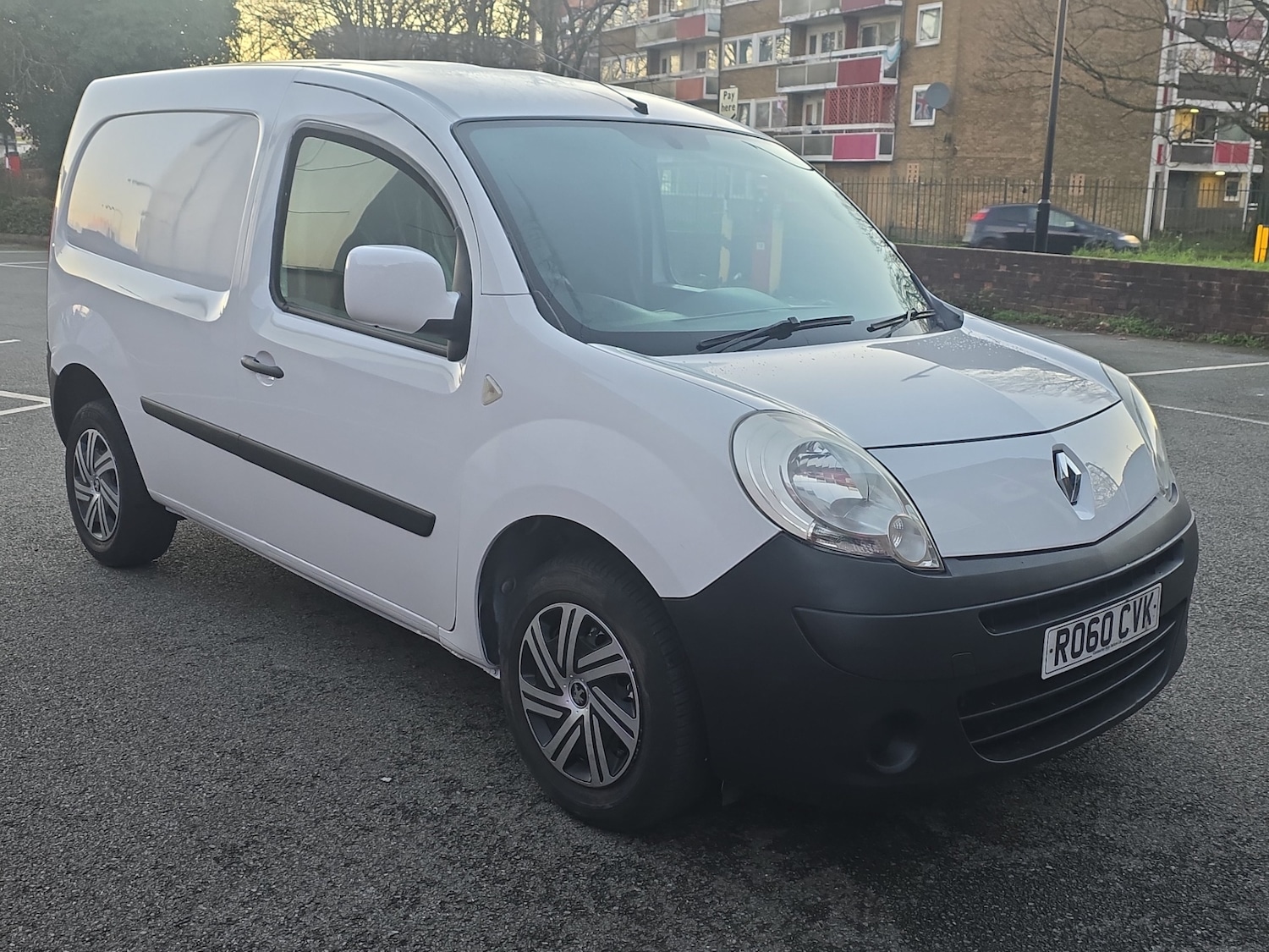 Used Renault Kangoo 2010 for sale - 77017214: Photo 2