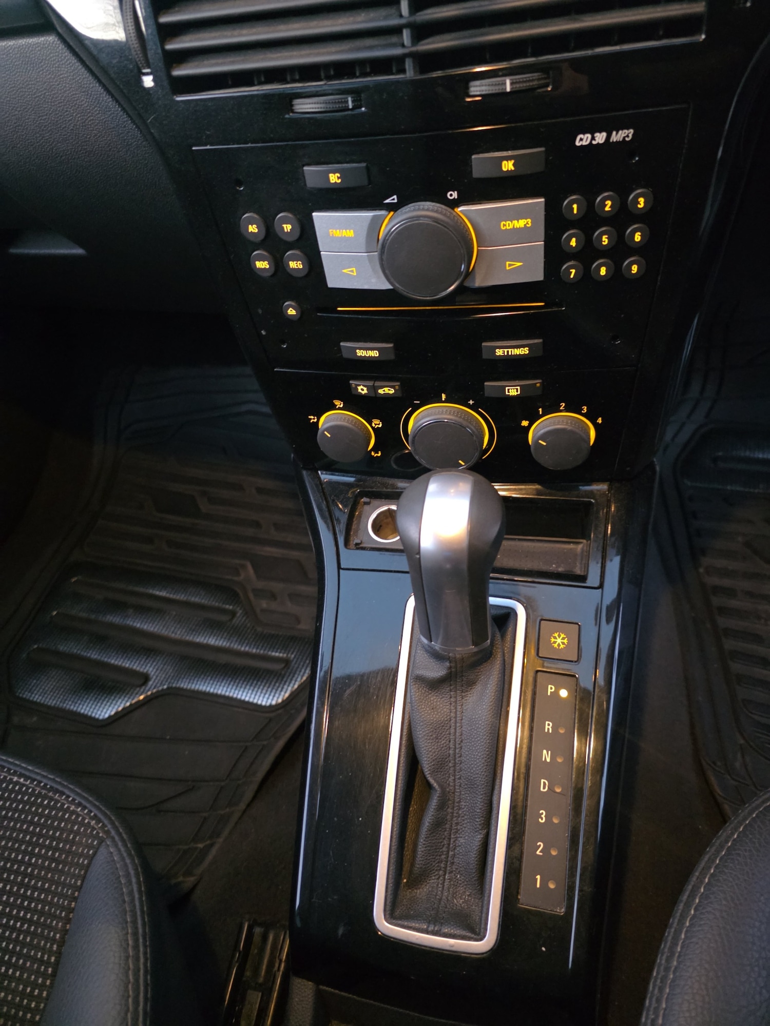 Used Vauxhall Astra 2008 for sale - 77017205: Photo 12