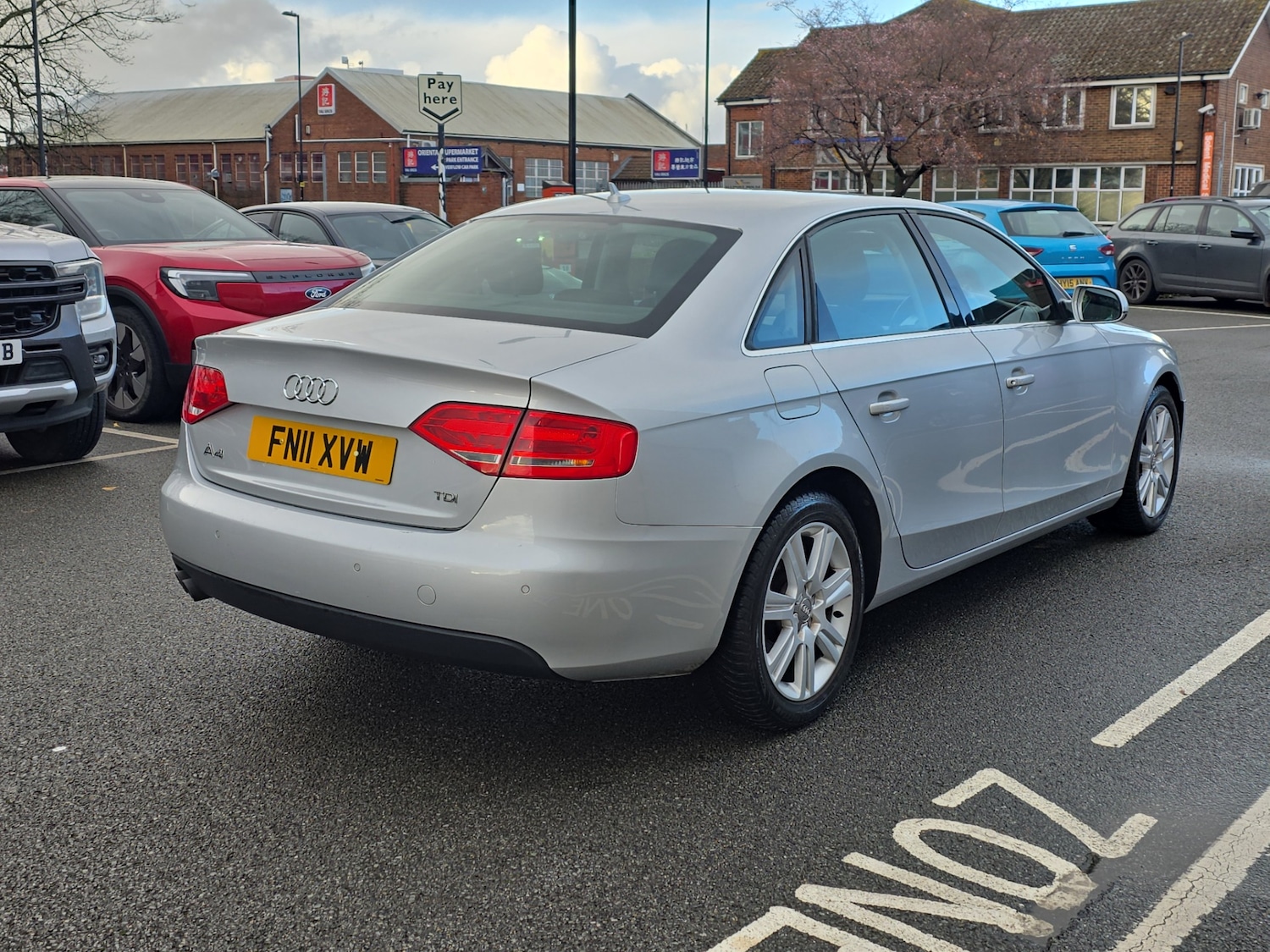 Used Audi A4 2011 for sale - 77057128: Photo 2