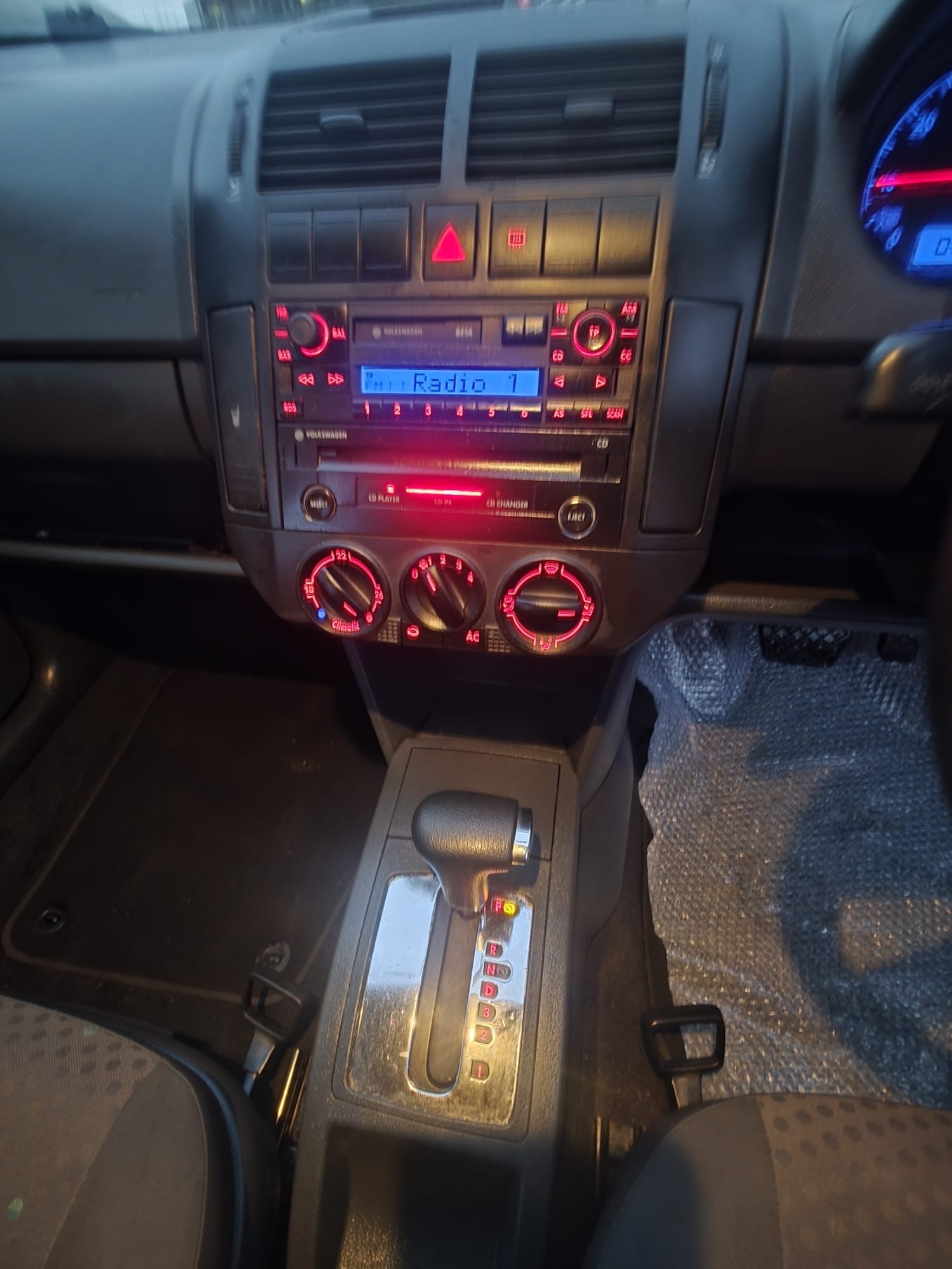 Used Volkswagen Polo 2004 for sale - 78045412: Photo 6