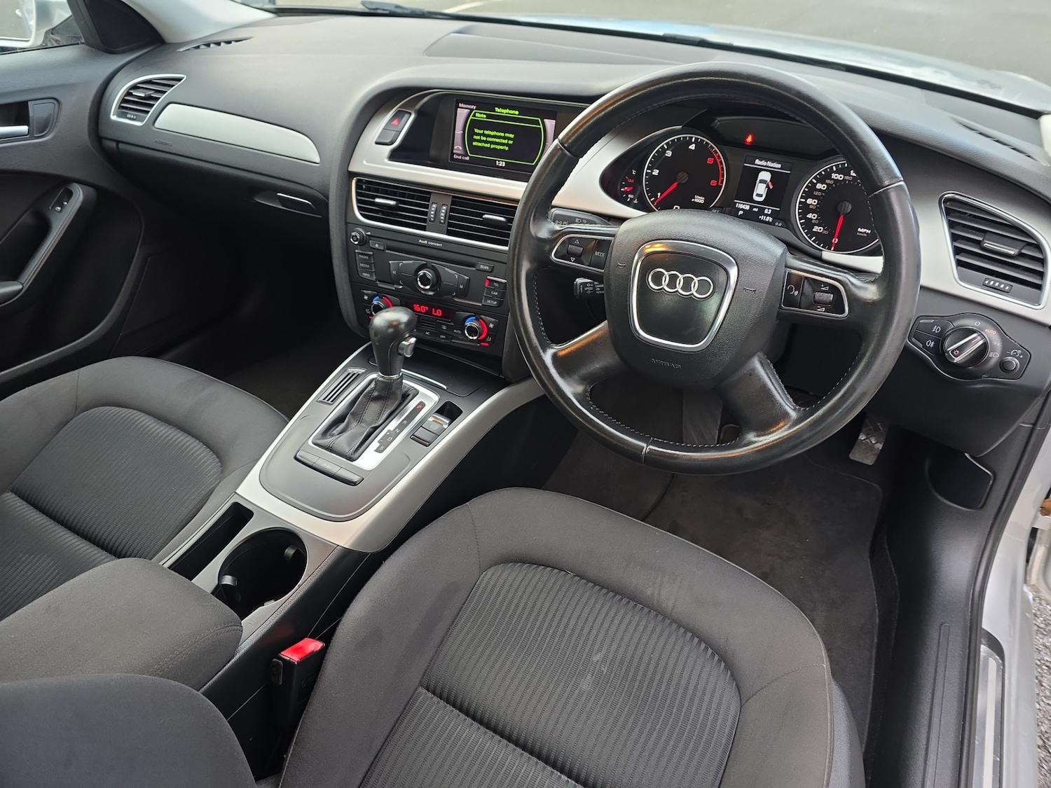 Used Audi A4 2011 for sale - 76897359: Photo 10