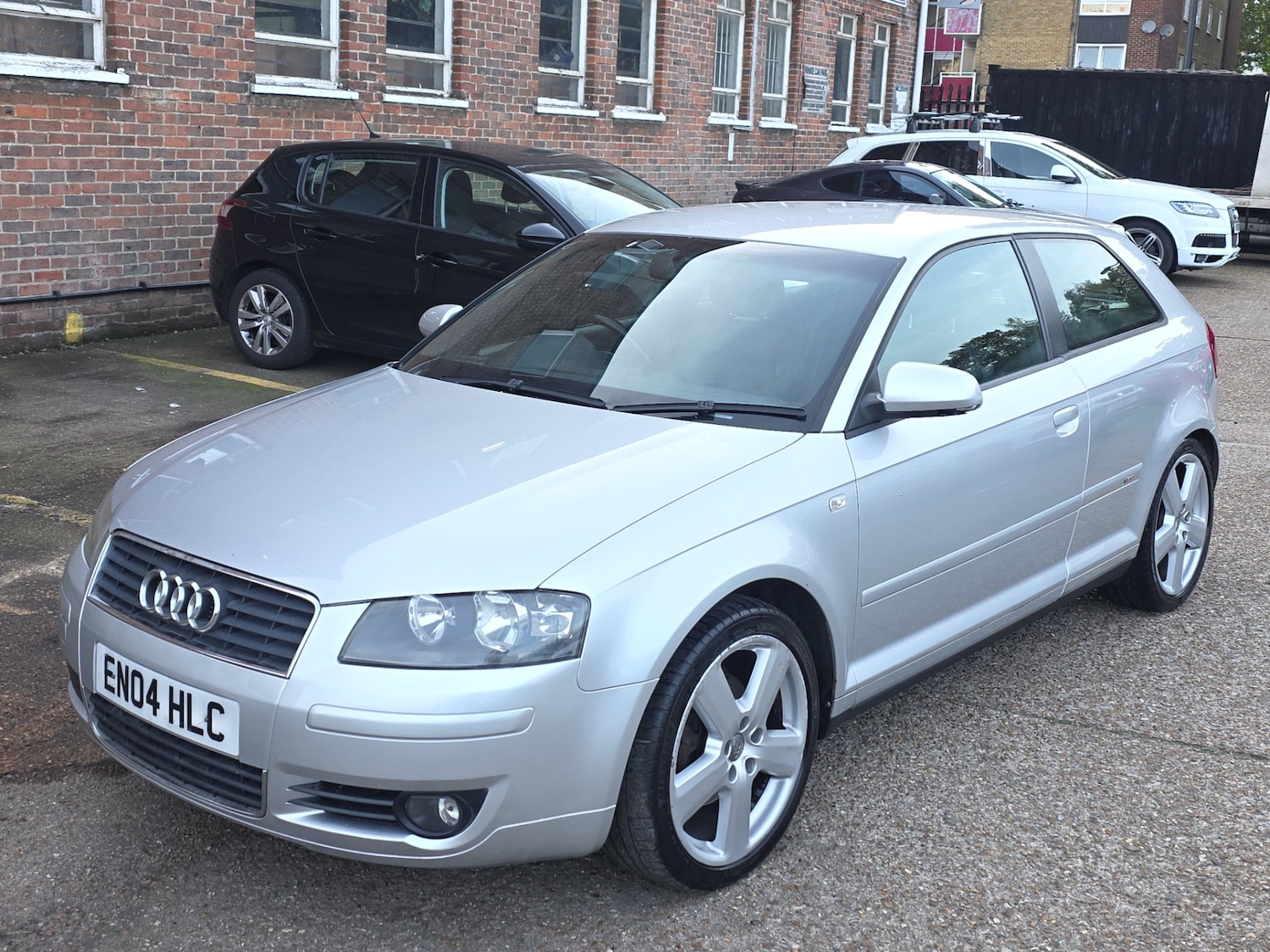 Used Audi A3 2004 for sale - 76246361: Photo 2