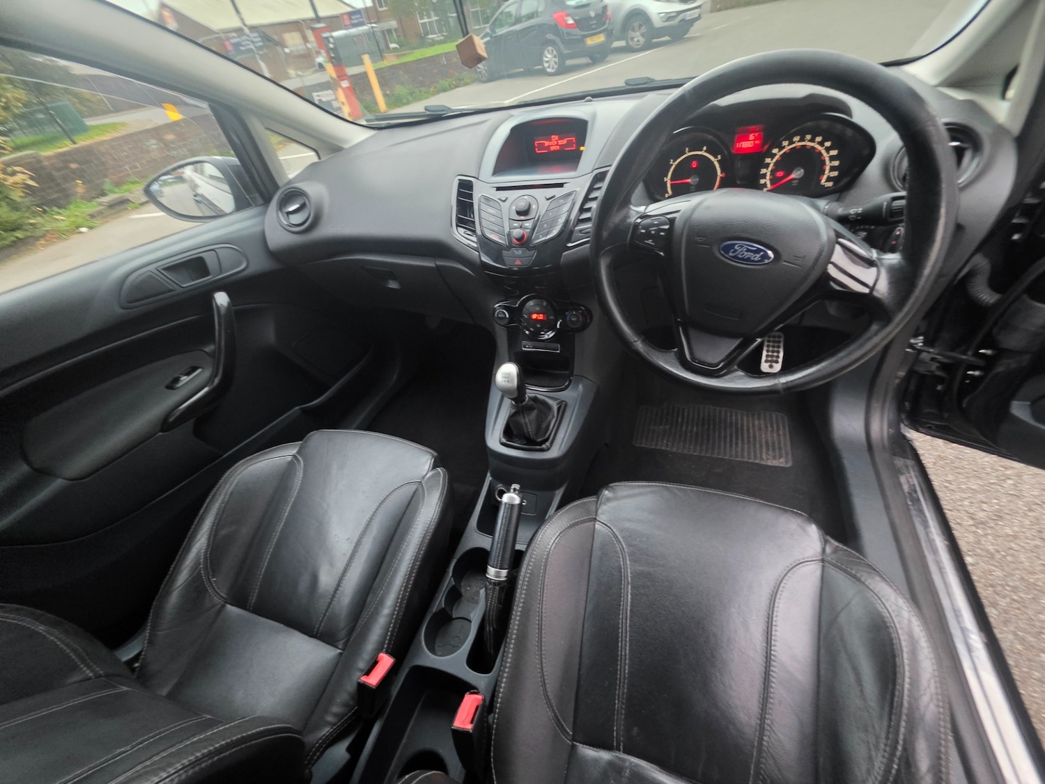Used Ford Fiesta 2011 for sale - 76246345: Photo 10