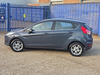 Used Ford Fiesta 2015 for sale - 78681150: Photo