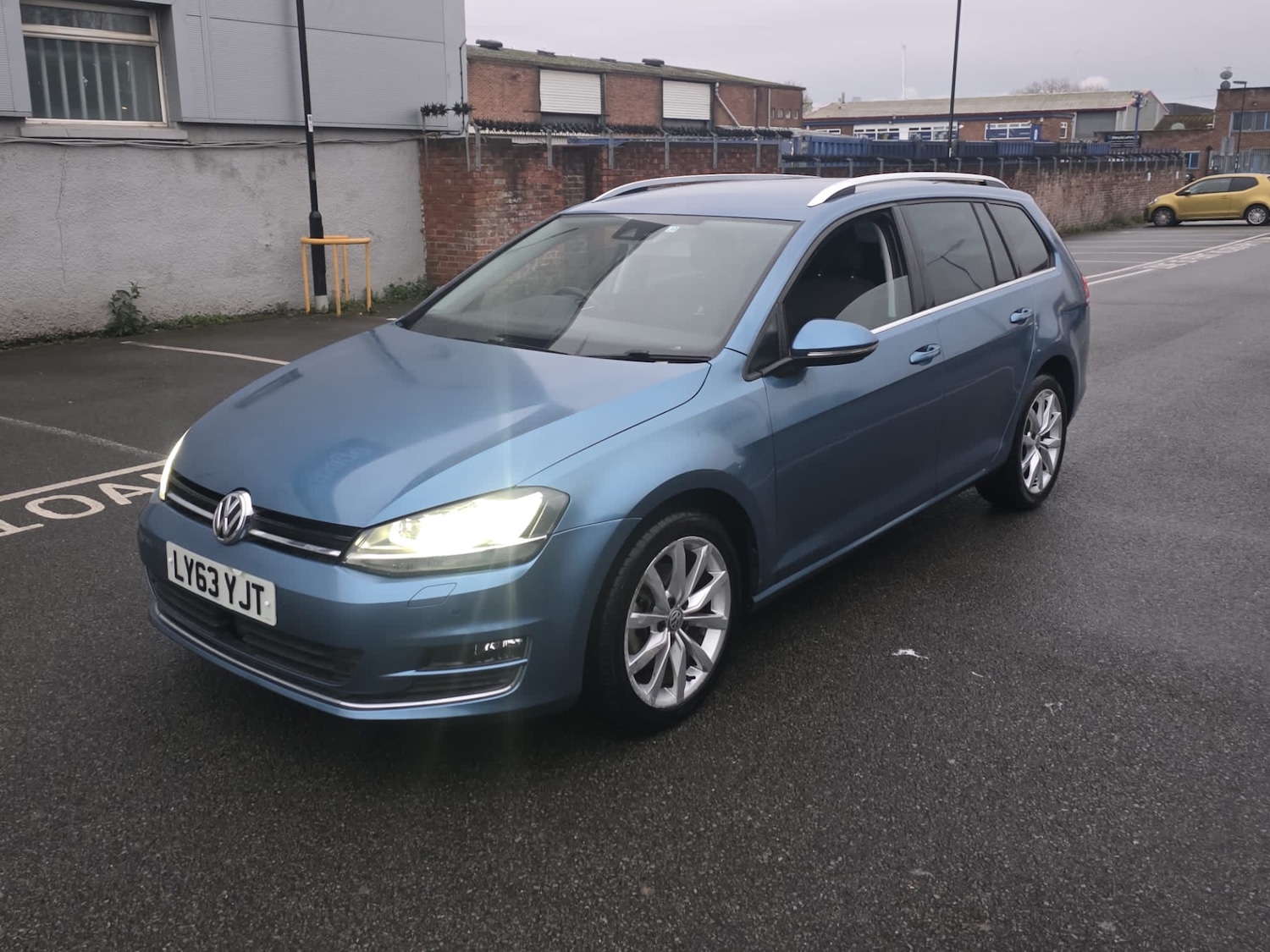 Used Volkswagen Golf 2024 for sale - 78045342: Photo 2